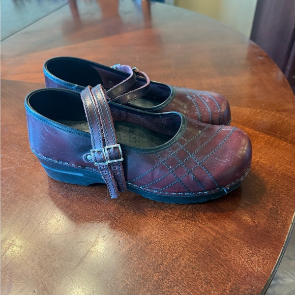 Sanita Burgundy Leather Clogs - Picture 1 of 3